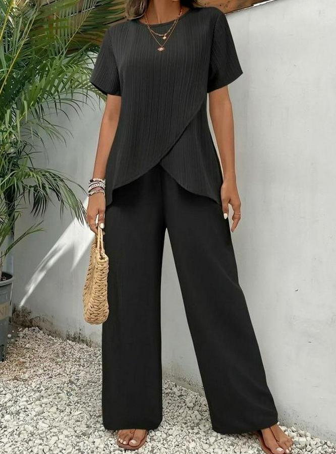 Kısa Kollu Bisiklet Yaka Asimetrik Kesim Detaylı Bürümcük Bluz Ve Pantolon Ikili Takım