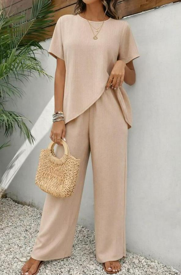 Kısa Kollu Bisiklet Yaka Asimetrik Kesim Detaylı Bürümcük Bluz Ve Pantolon Ikili Takım