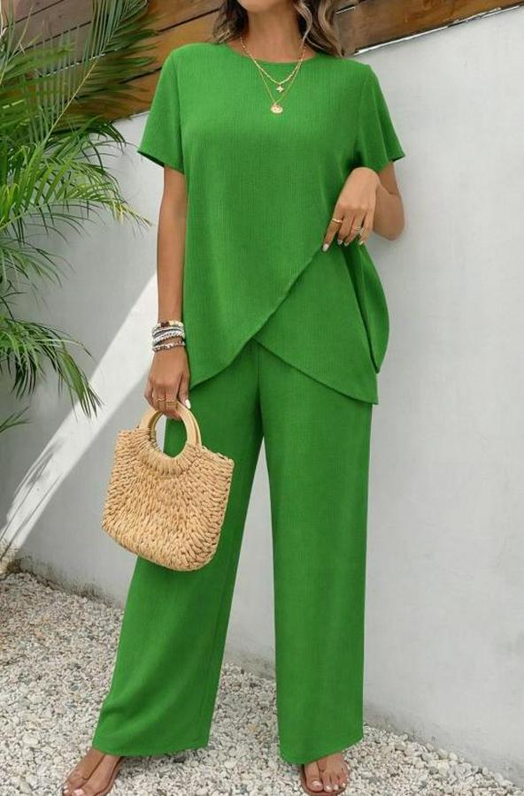 Kısa Kollu Bisiklet Yaka Asimetrik Kesim Detaylı Bürümcük Bluz Ve Pantolon Ikili Takım