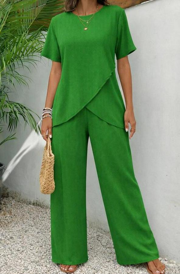 Kısa Kollu Bisiklet Yaka Asimetrik Kesim Detaylı Bürümcük Bluz Ve Pantolon Ikili Takım