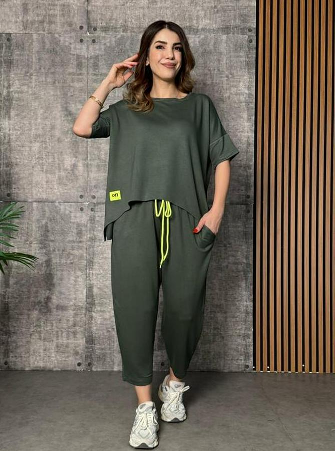 Kısa Kollu Bisiklet Yaka Viskon Iki Iplik Bluz Ve Pantolon Ikili Takım