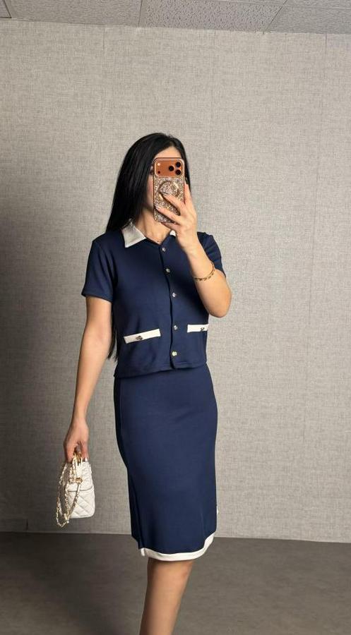 Kısa Kollu Cep Ve Düğme Detay Ceket Ve Diz Üstü Etek Ikili Takım