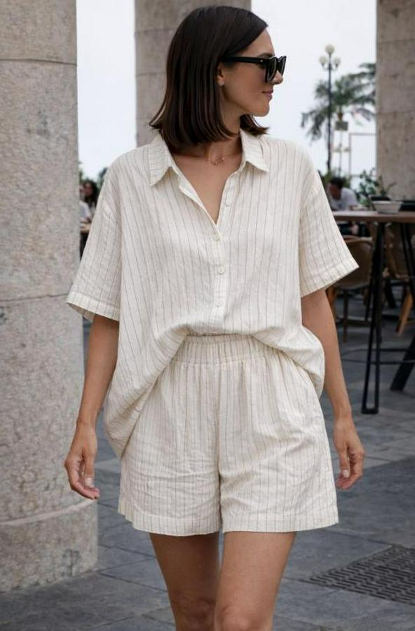 Kısa Kollu Çizgili Modal Kumaş Gömlek Ve Yüksek Bel Lastik Detay Şort Ikili Takım