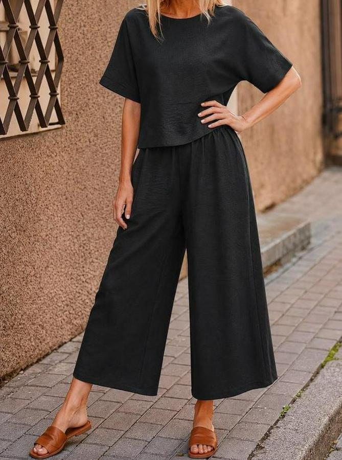 Kısa Kollu Kayık Yakalı Bluz Ve Pantolon Ikili Takım