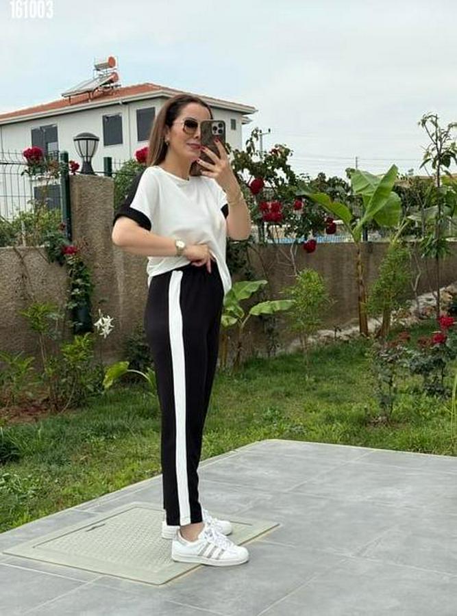 Kısa Kollu Modal Dokulu Kumaş Yanı Şeritli Takım