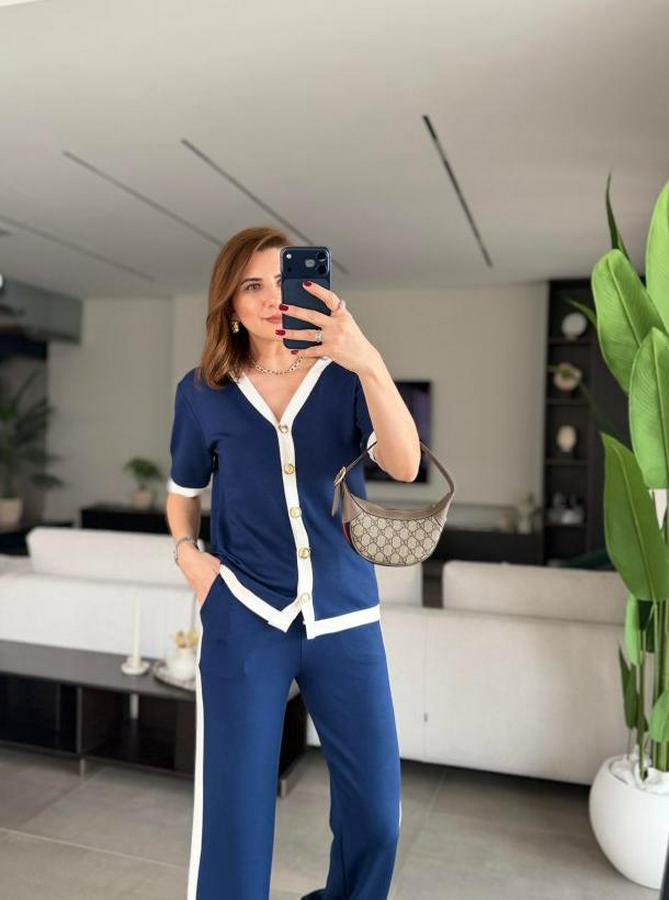 Kısa Kollu Ribana Ve Gold Düğme Detay Hırka Yanı Şeritli Pantolon Ikili Takım