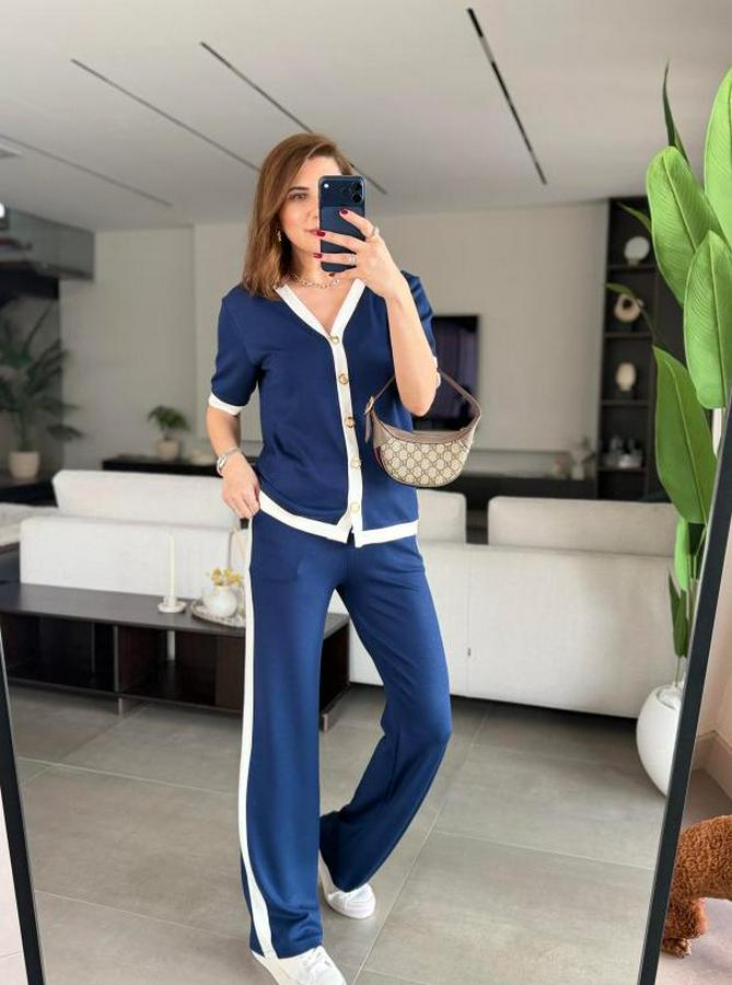 Kısa Kollu Ribana Ve Gold Düğme Detay Hırka Yanı Şeritli Pantolon Ikili Takım