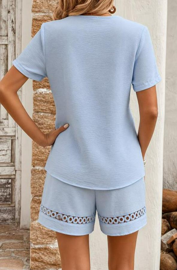 Kısa Kollu V Yakalı Bluz Ve Short Ikili Takım