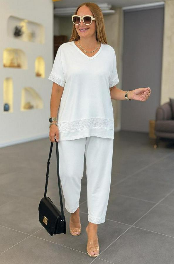 Kısa Kollu V Yakalı Pul Payetli Viskon Iki Iplik Bluz Ve Pantolon Ikili Takım
