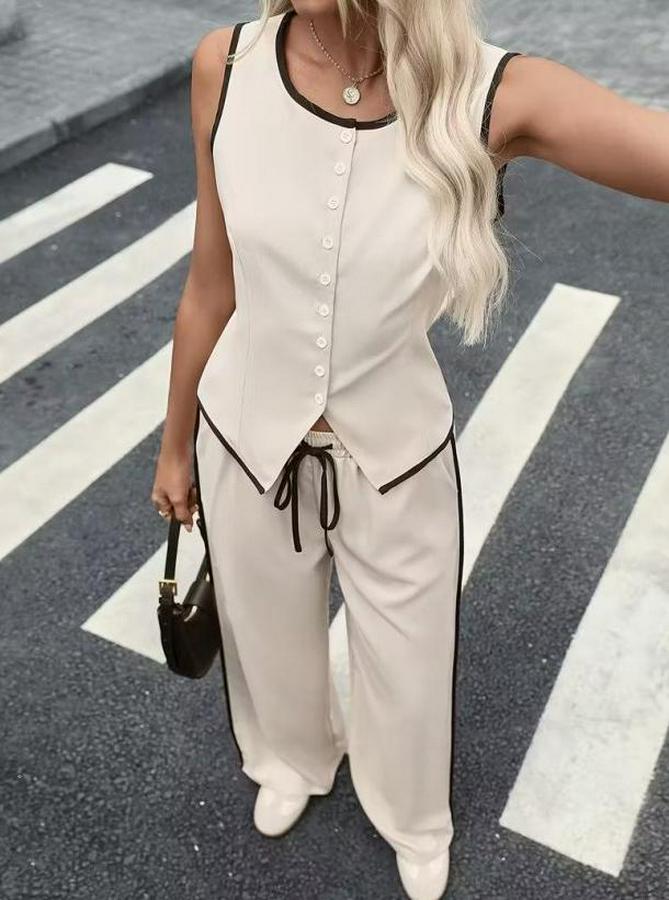 Kolsuz Önü Düğmeli Yelek Ve Pantolon Ikili Takım
