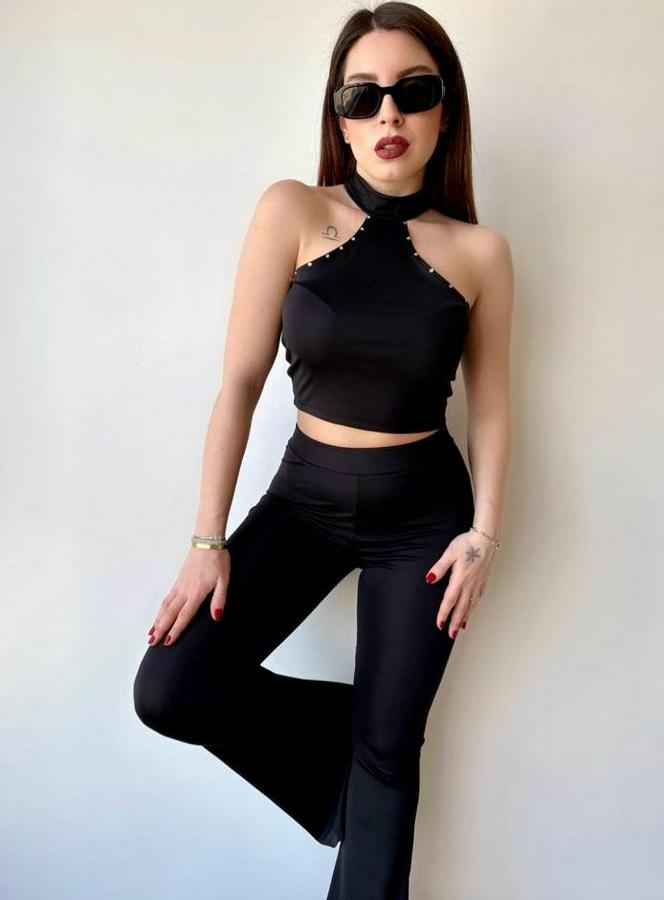 Mikro Kumaş Taş Detaylı Bluz Ve Ispanyol Paça Pantolon Ikili Takım Fırsat Ürün