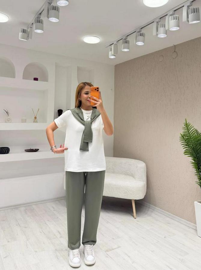Şal Dahil Bisiklet Yaka Bluz Ve Pantolon Üçlü Takım