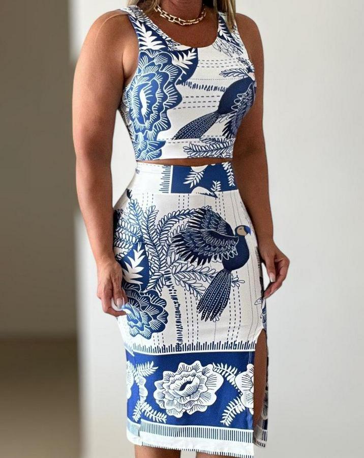 Sıfır Kollu Yuvarlak Yaka Çiçekli Desenli Süprem Crop Ve Yırtmaçlı Etek Ikili Takım