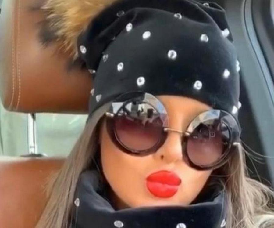 Taş Detay Boyunluk Ve Bere Takım