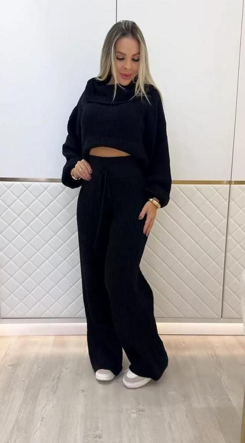 Uzun Kollu Balıkçı Yaka Kısa Triko Bluz Ve Pantolon Ikili Takım