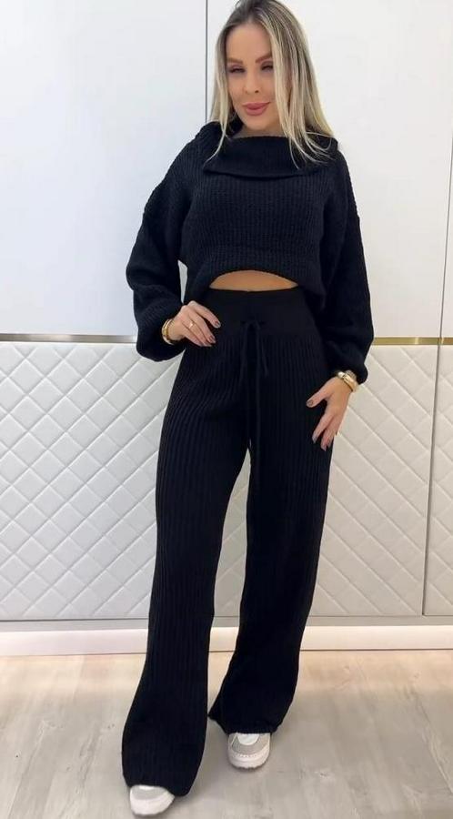 Uzun Kollu Balıkçı Yaka Kısa Triko Bluz Ve Pantolon Ikili Takım