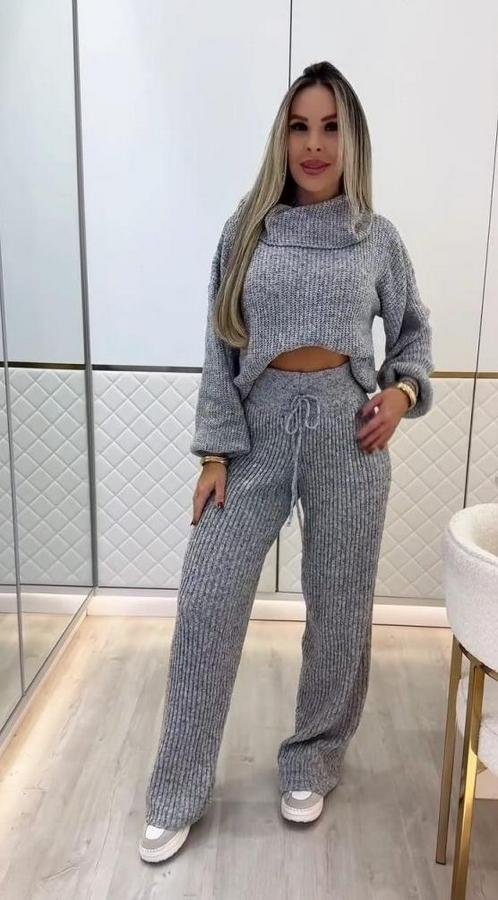 Uzun Kollu Balıkçı Yaka Kısa Triko Bluz Ve Pantolon Ikili Takım