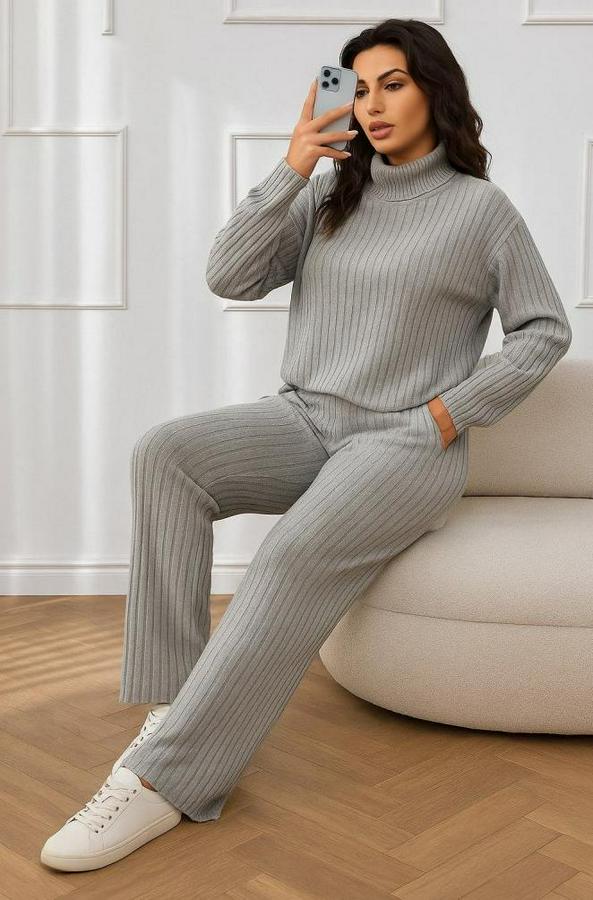 Uzun Kollu Balıkçı Yaka Şardonlu Bluz Ve Pantolon Ikili Takım