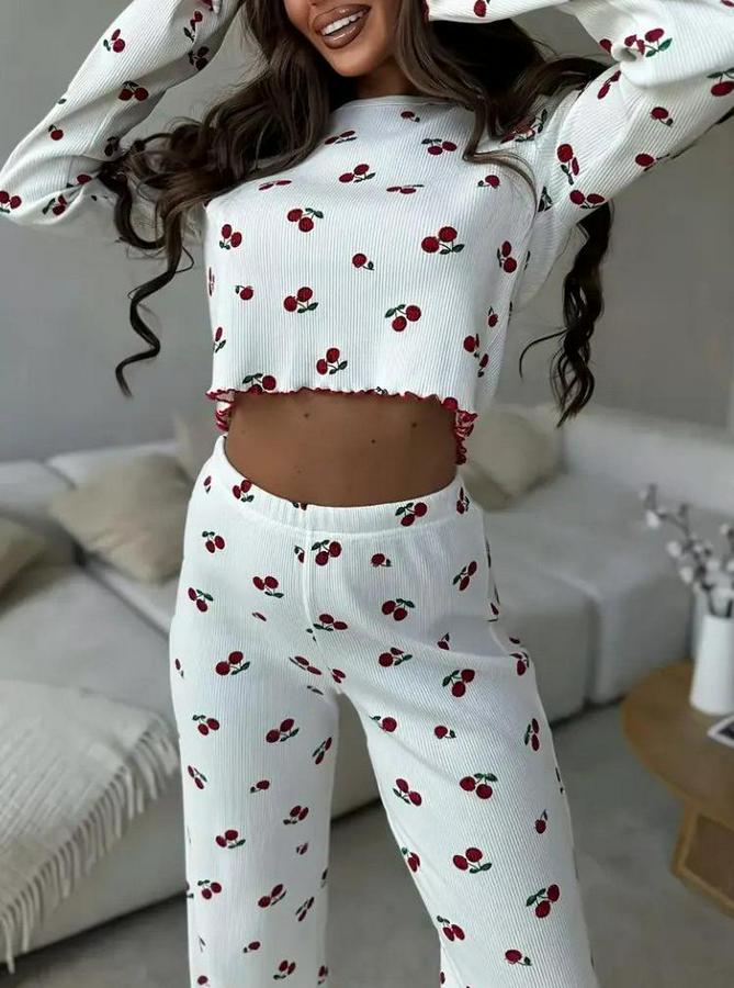 Uzun Kollu Bisiklet Yaka Desenli Burgu Bluz Ve Pijama Ikili Takım