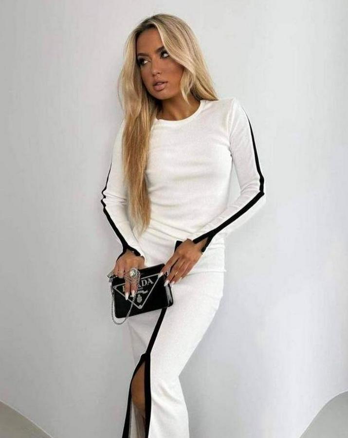 Uzun Kollu Bisiklet Yaka Kaşkorse Bluz Ve Yırtmaçlı Etek Ikili Takım