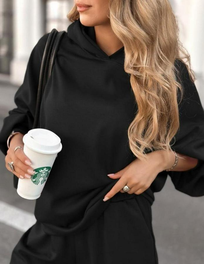 Uzun Kollu Kapşonlu Viskon Iki Iplik Bluz Ve Pantolon Ikili Takım