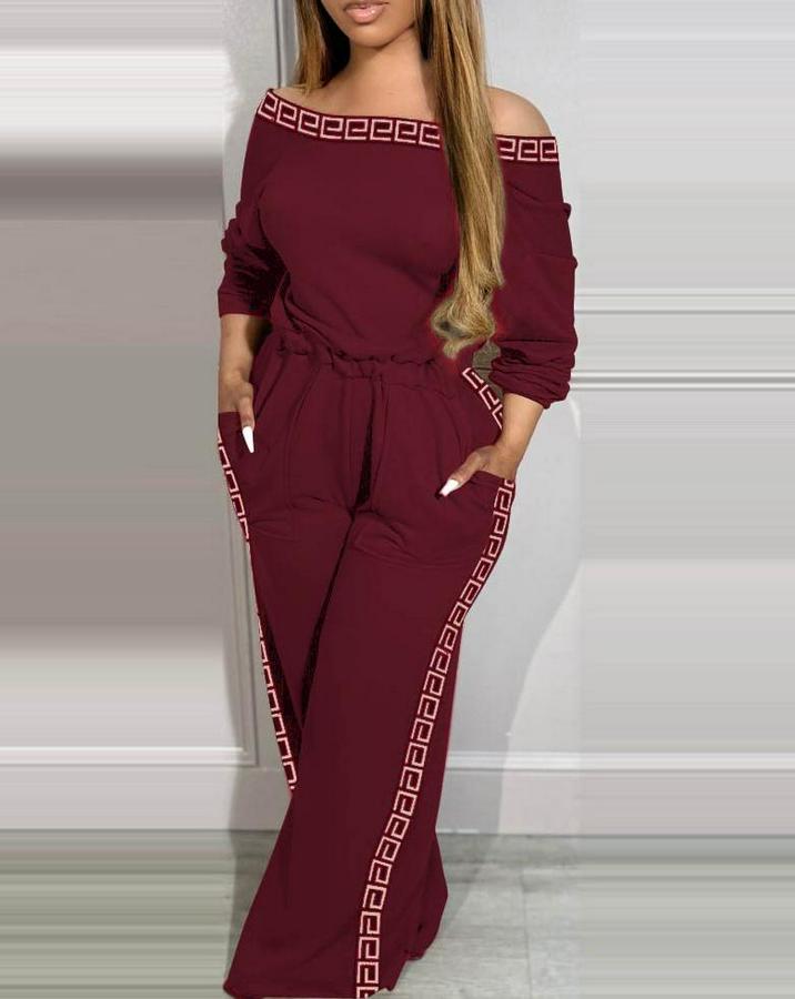 Uzun Kollu Omuzlardan Açık Beli Lastikli Cepli Şerit Desenli Viskon Iki Iplik Tulum