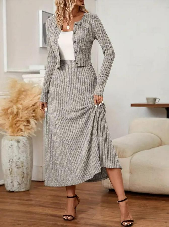 Uzun Kollu Önden Düğmeli Bluz Ve Yüksek Bel A Kesim Uzun Etek Şardonlu Kaşkorse Ikili Takım