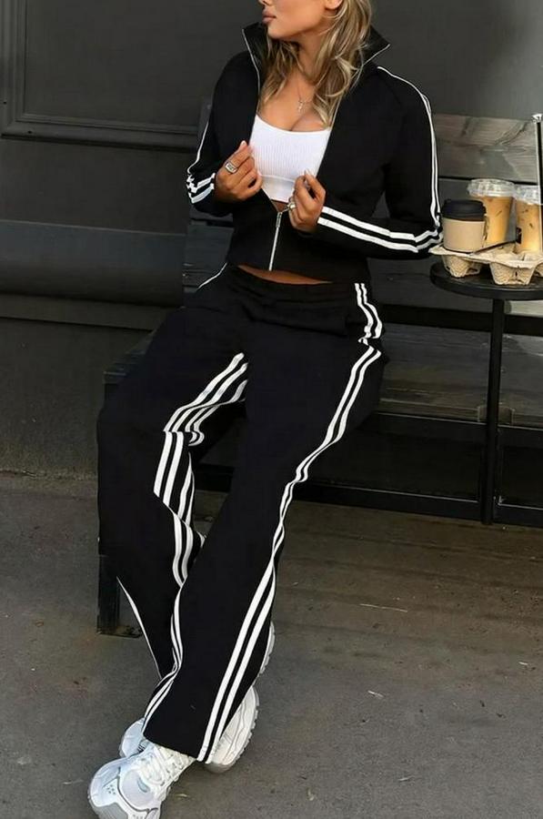 Uzun Kollu Önden Fermuarlı Kısa Viskon Iki Iplik Bluz Ve Pantolon Ikili Takım