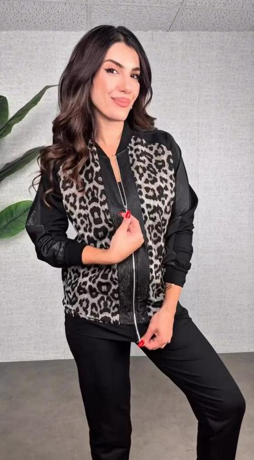 Uzun Kollu Önden Fermuarlı Leopar Desenli Viskon Iki Iplik Bluz Ve Pantolon Ikili Takım