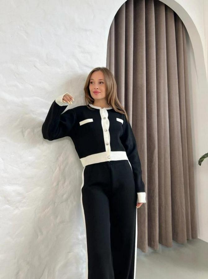 Uzun Kollu Şerit Detay Triko Takım