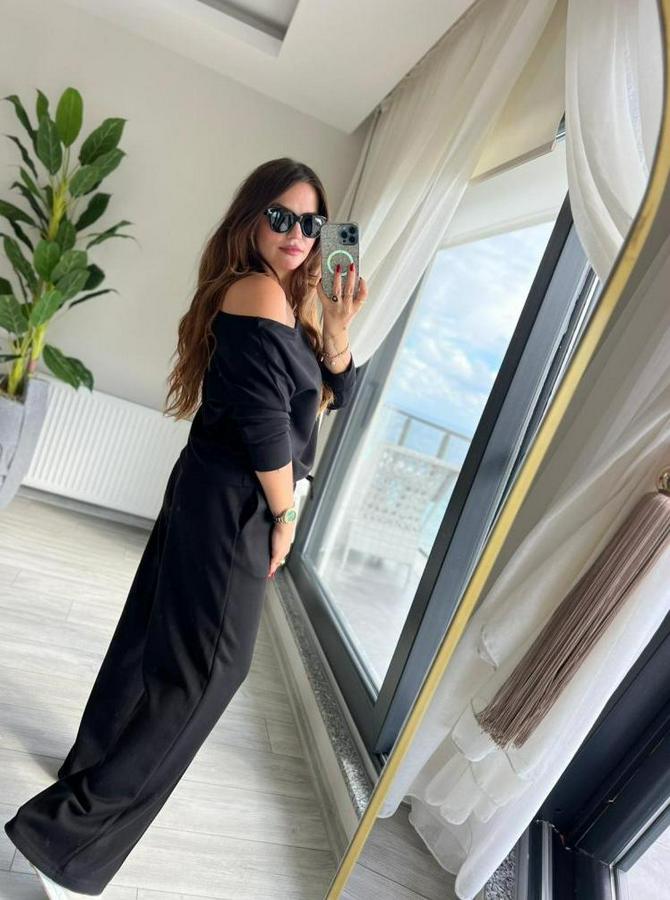 Uzun Kollu Tek Omuzdan Açık Modal Bluz Ve Pantolon Ikili Takım