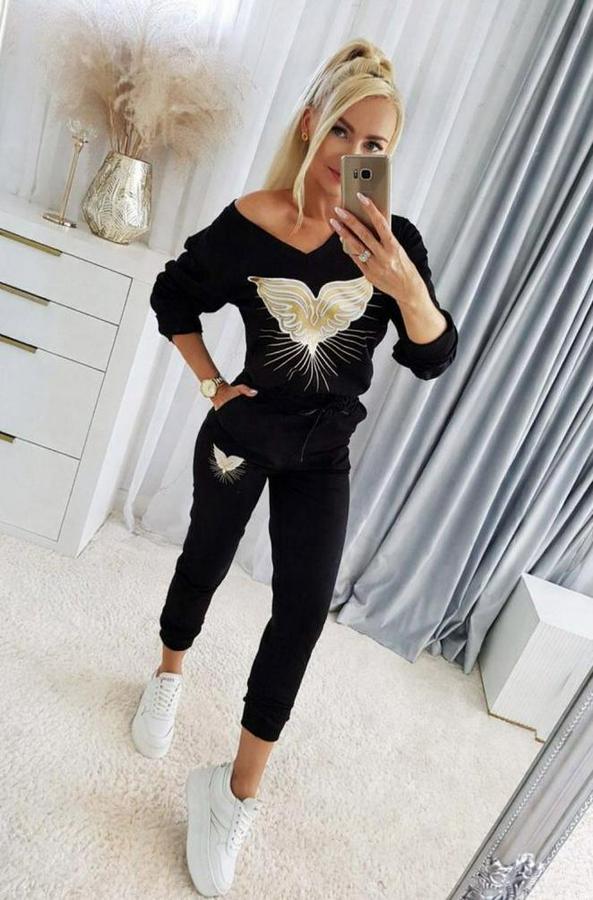 Uzun Kollu V Yakalı Desenli Viskon Iki Iplik Bluz Ve Pantolon Ikili Takım