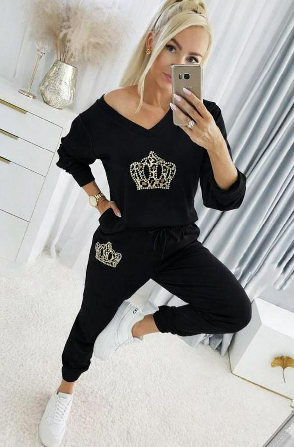 Uzun Kollu V Yakalı Desenli Viskon Iki Iplik Bluz Ve Pantolon Ikili Takım