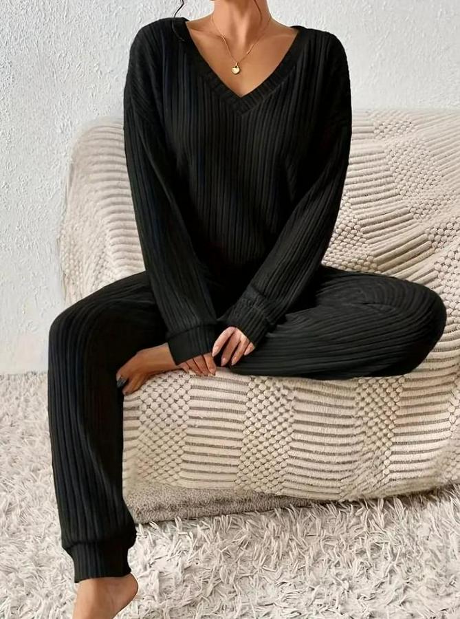 Uzun Kollu V Yakalı Kaşkorse Bluz Ve Pantolon Ikili Takım