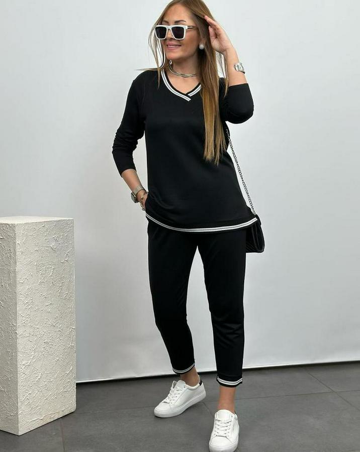 Uzun Kollu V Yakalı Şerit Detay Alt Ve Üst Viskon Iki Iplik Detay Ikili Takım