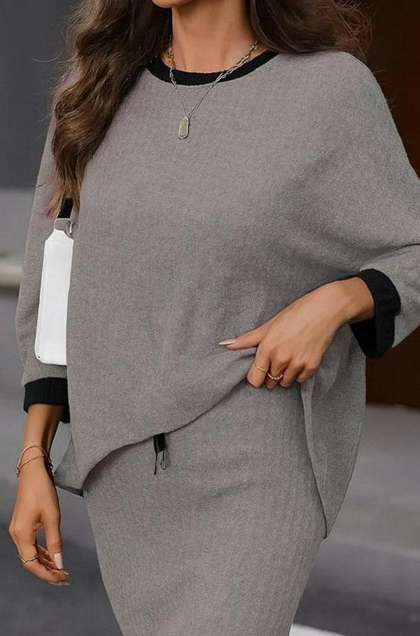 Uzun Kollu Yakası Açık Şardonlu Kaşkorse Bluz Ve Eteği Bağcıklı Ikili Takım