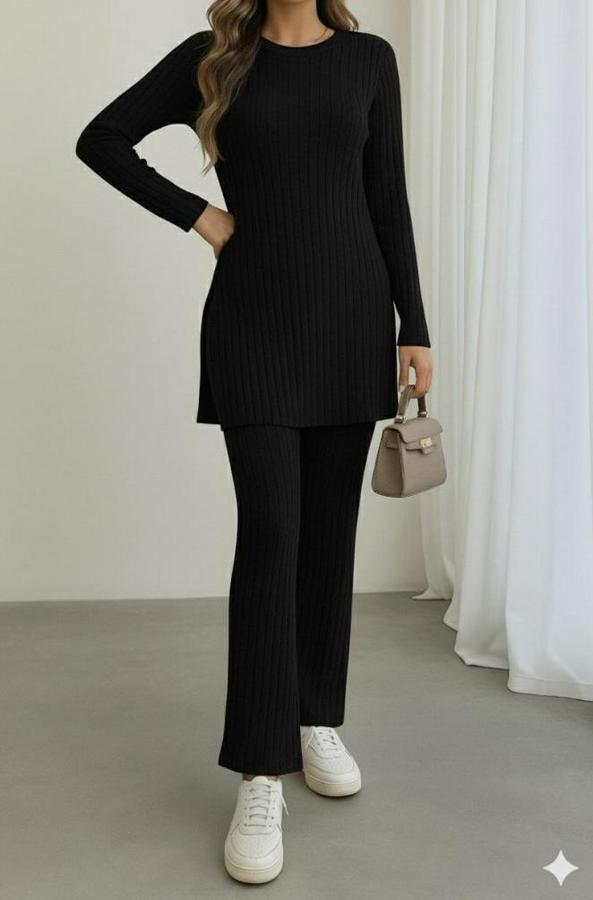 Uzun Kollu Yuvarlak Yaka Yandan Yırtmaç Detaylı Şardonlu Kaşkorse Bluz Ve Pantolon Ikili Takım