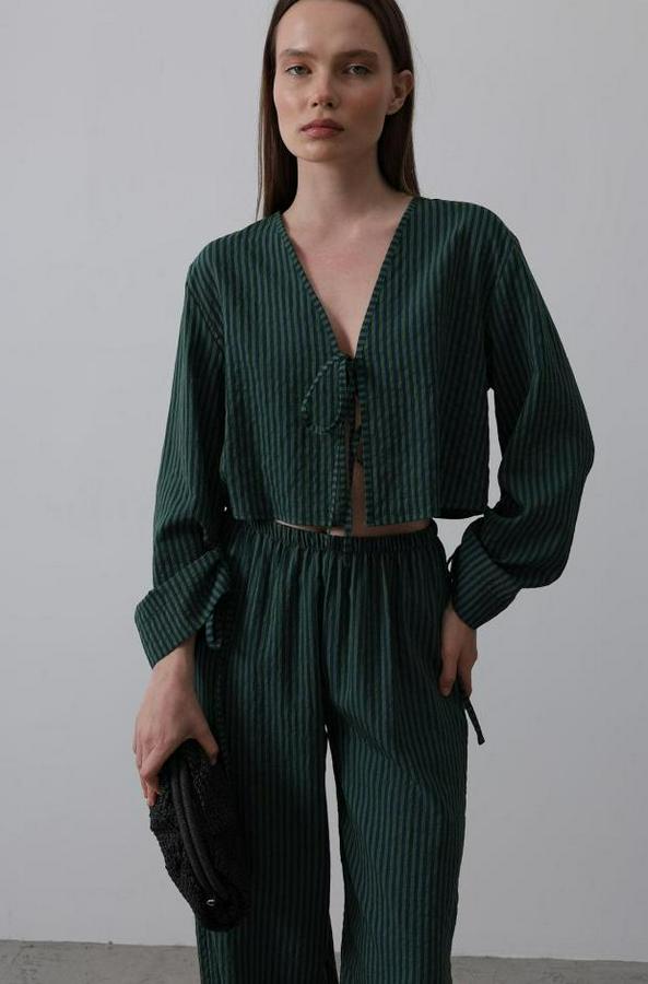 Önü Bağlamalı Crop Takım