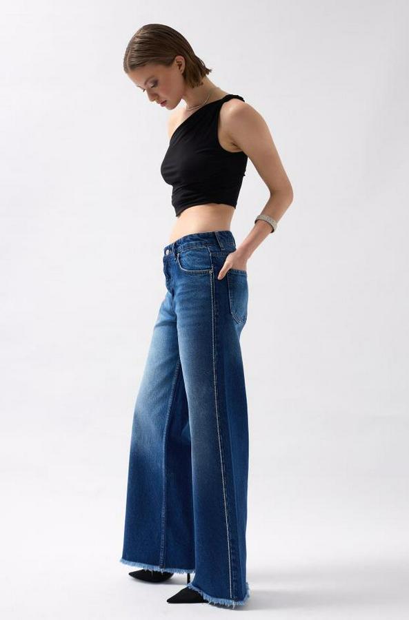 Taş Şerit Detaylı Jean