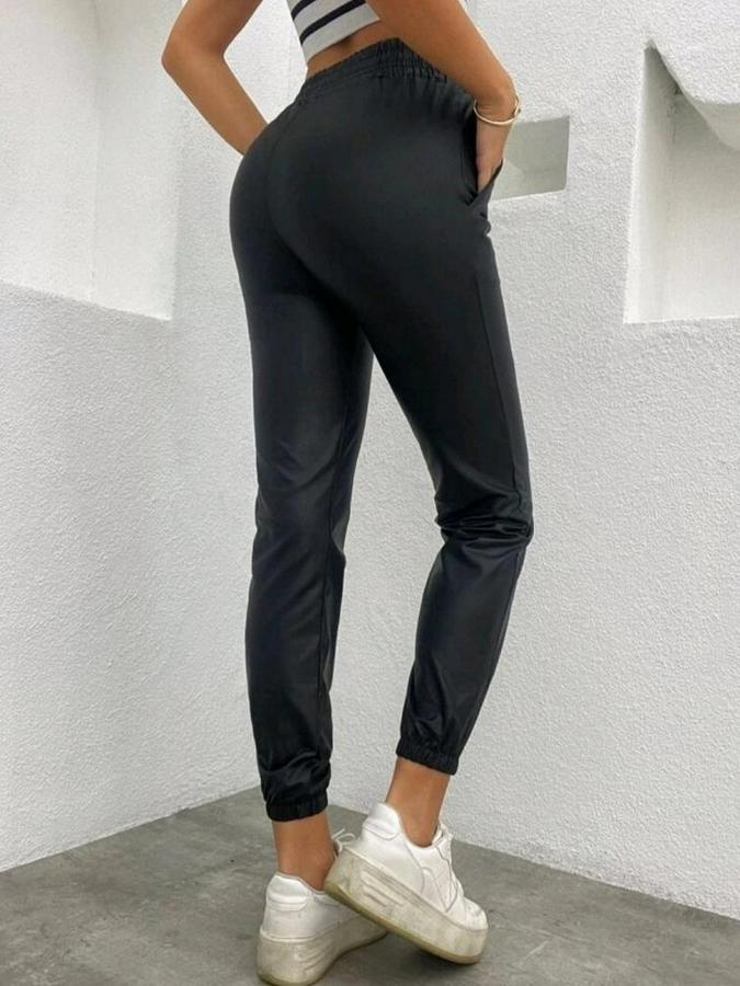 Paçası Lastikli Cep Detaylı Deri Tayt Pantolon