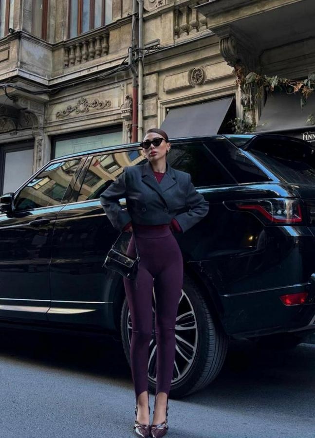 Toparlayıcı Füzo Tayt Likralı Ayak Detaylı