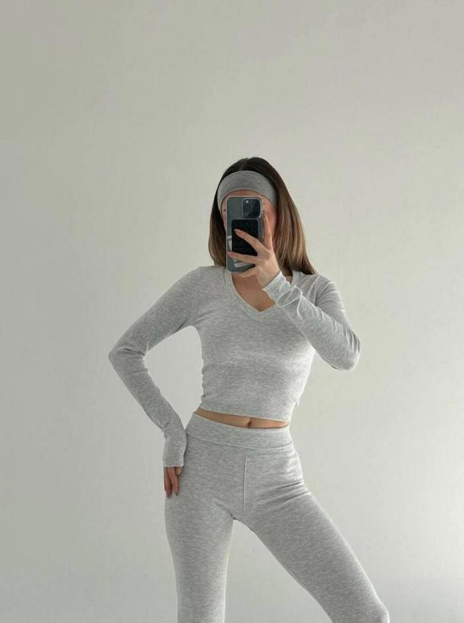 V Yaka Uzun Kollu Bluz Ispanyol Paçalı Tayt Ikili Takım