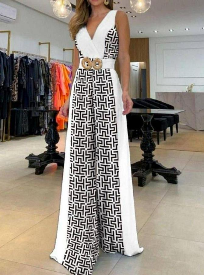 Göğüs Dekolteli Toka Detay Dijital Baskılı Tulum