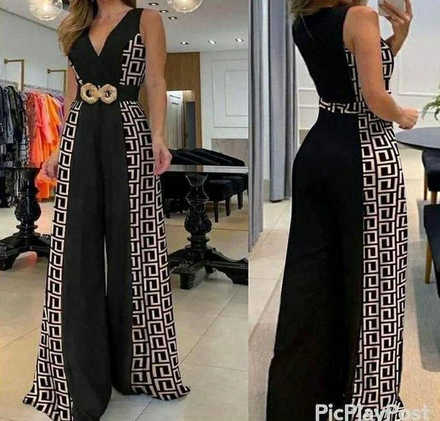 Göğüs Dekolteli Toka Detay Dijital Baskılı Tulum