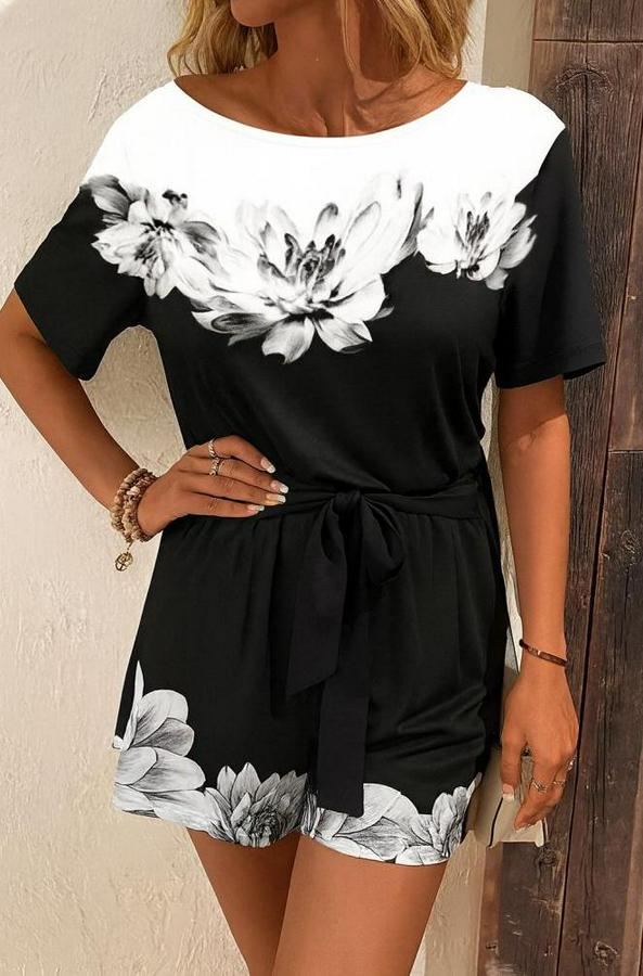 Tek Omuzu Açık Çiçek Desenli Beli Kuşaklı Iki Iplik Mini Short Tulum