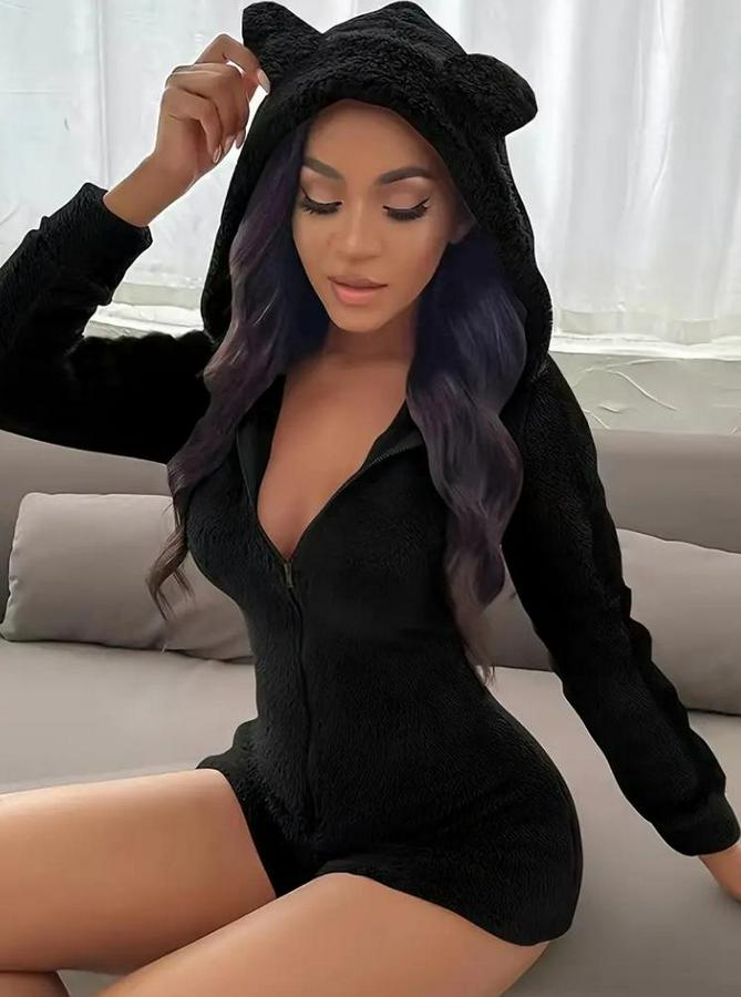 Uzun Kollu Kapişon Ve Fermuar Detaylı Peluş Şort Tulum