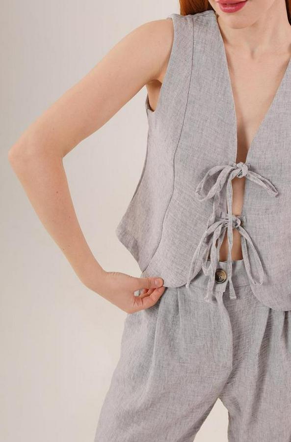 Ön Bağlama Detaylı Yelek Ve Pantolon Gri Ikili Takım
