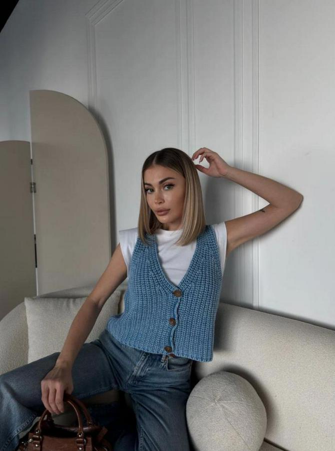 Triko Kolsuz Düğmeli Yelek