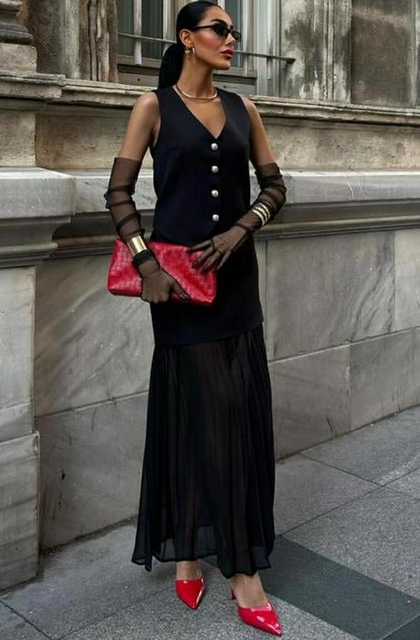 Yelek Ve Pilise Etekli Premium Takım 10096