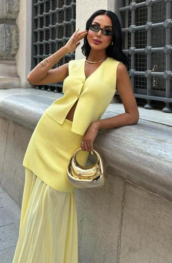 Yelekli Ve Pilise Etekli Triko Takım 10001